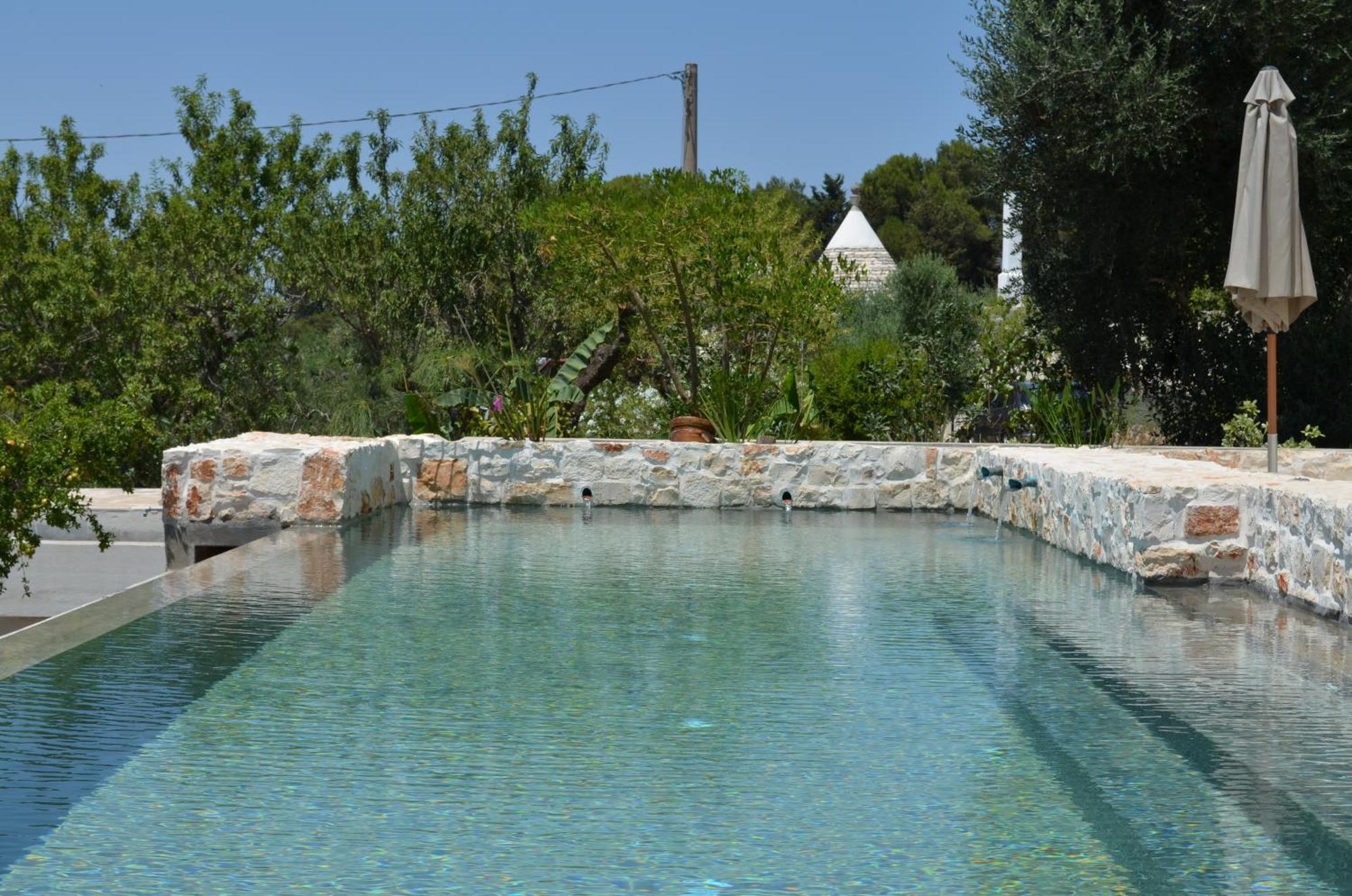 B&B Fuga Al Trullo Остуні Екстер'єр фото