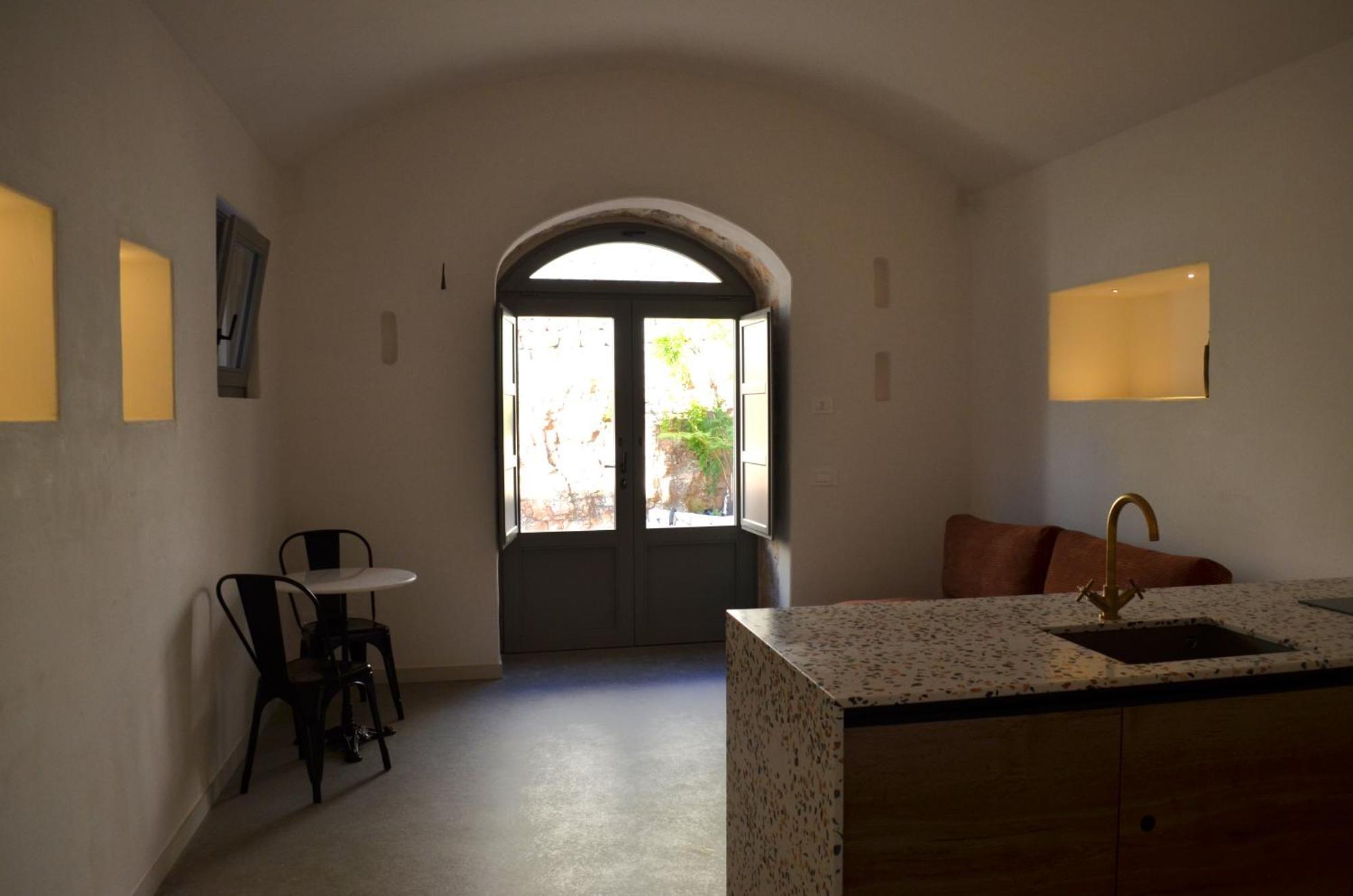 B&B Fuga Al Trullo Остуні Екстер'єр фото