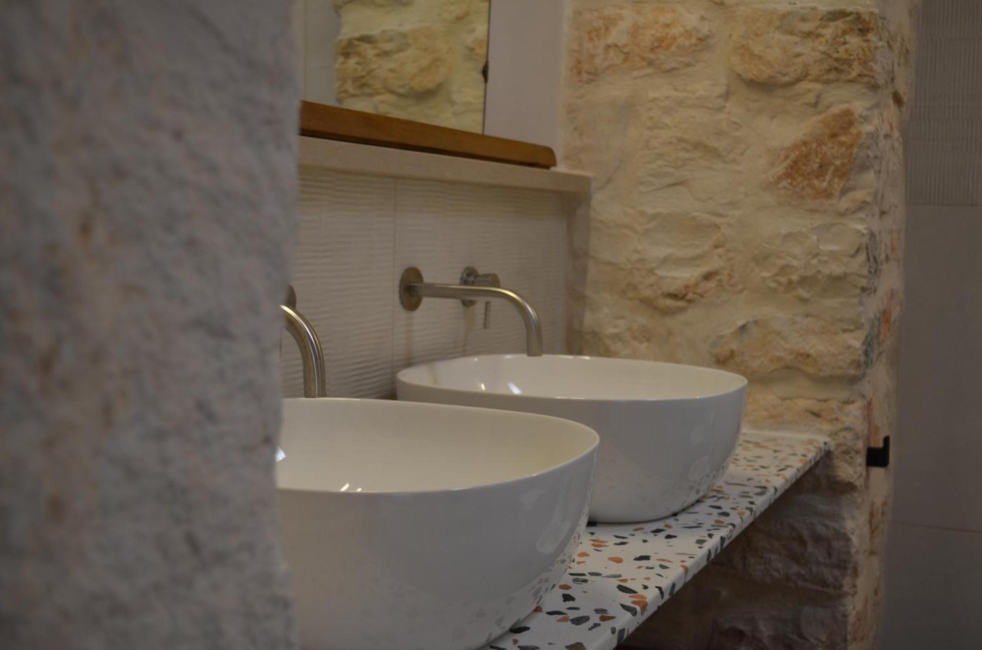 B&B Fuga Al Trullo Остуні Екстер'єр фото